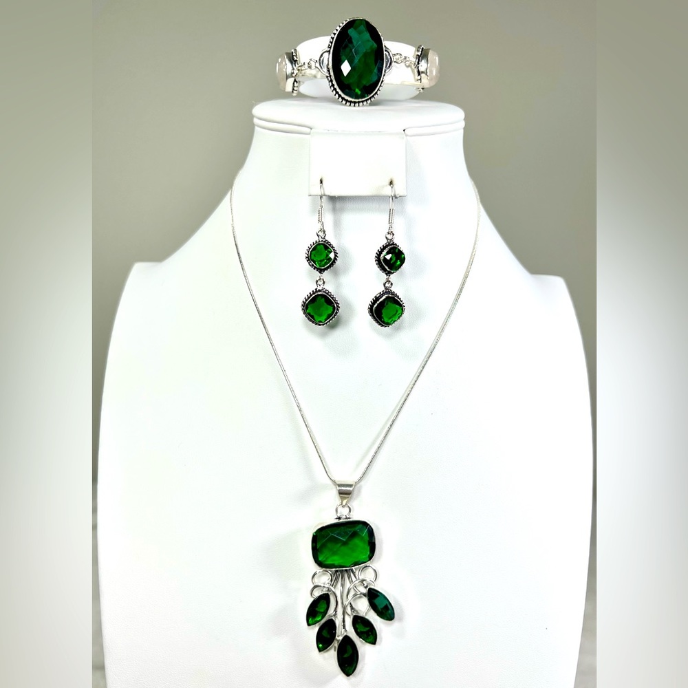 Green Quartz (synthetic)  Moonstone 925 Pendant Bracelet Earrings ONLY